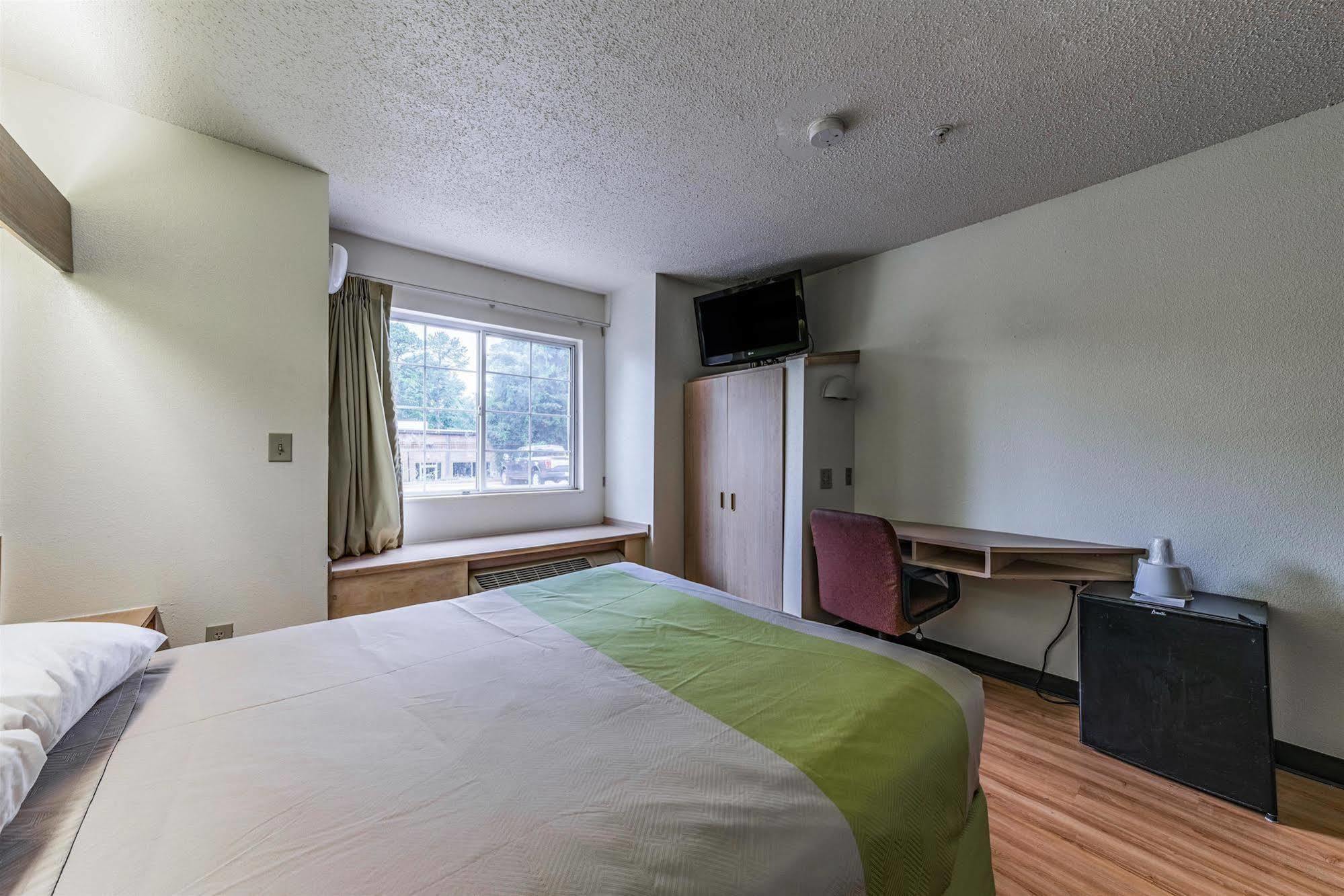 Motel 6-Charlotte, Nc - University Экстерьер фото